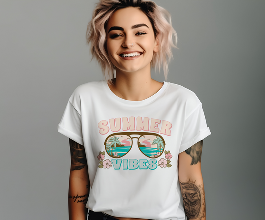 Summer Vibes - T-Shirt